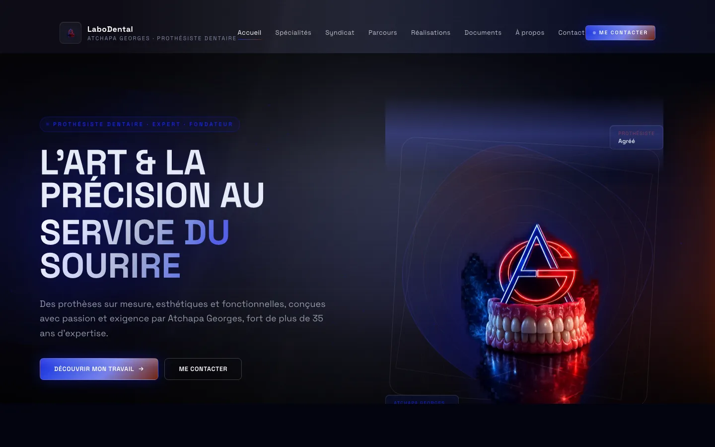 Vue desktop de LaboDental — navbar transparente, hero double colonne avec titre gradient, monogramme AG en néon et dentition réaliste sur sol perspective.